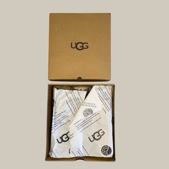 UGG Tazz Platform Slippers Chestnut NWT Size 9 - Picture 6 of 14